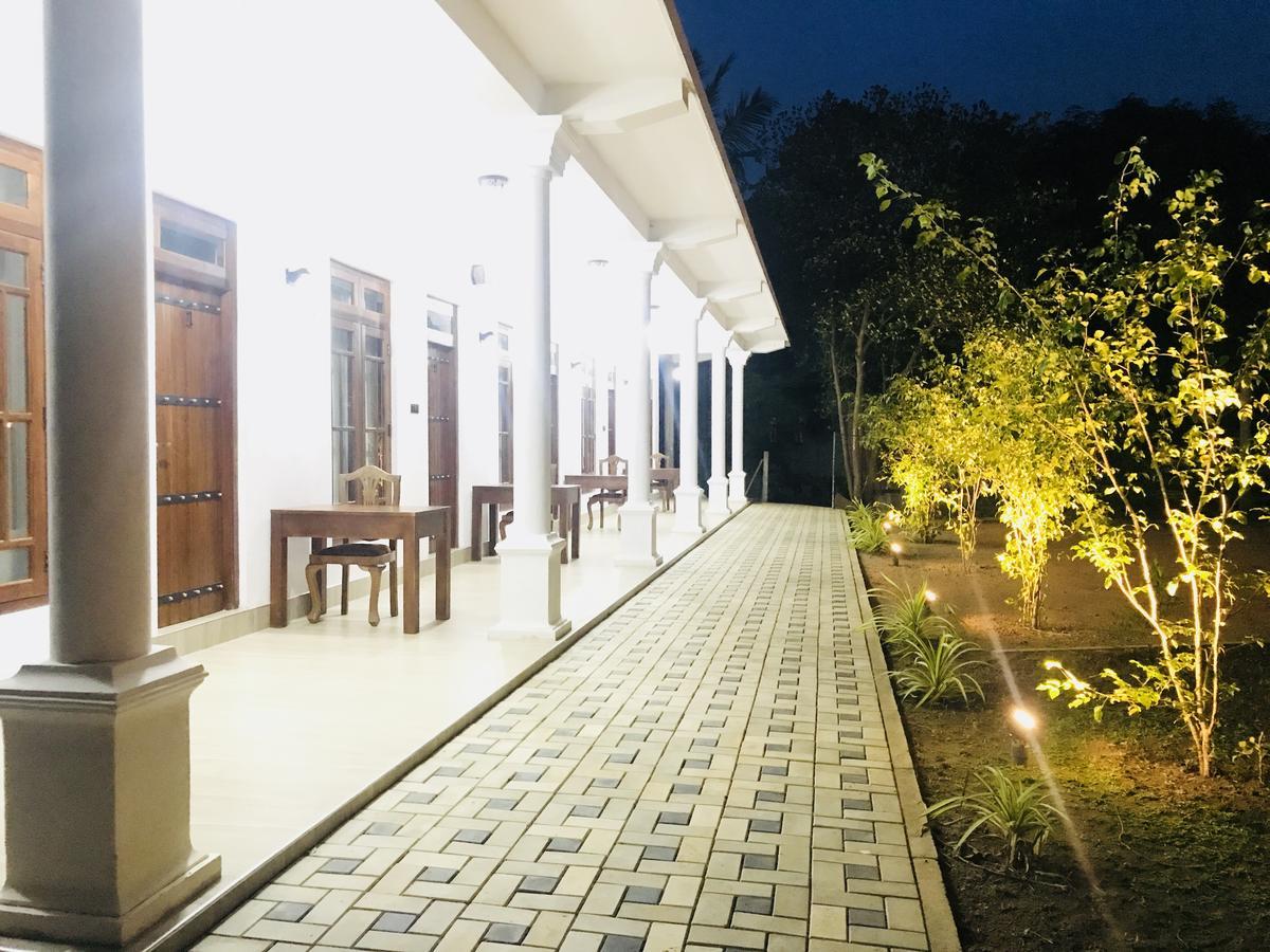 Nil Arana Resort ポロンナルワ エクステリア 写真